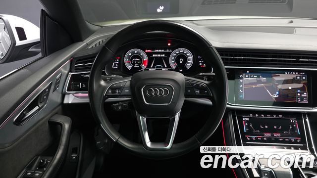 Audi Q8 2021 — photo 13