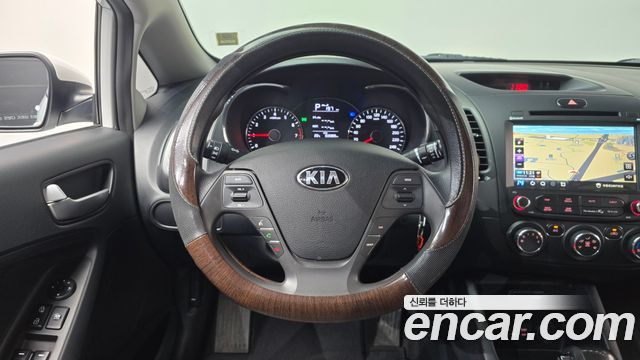 Kia K3 2017 — photo 18