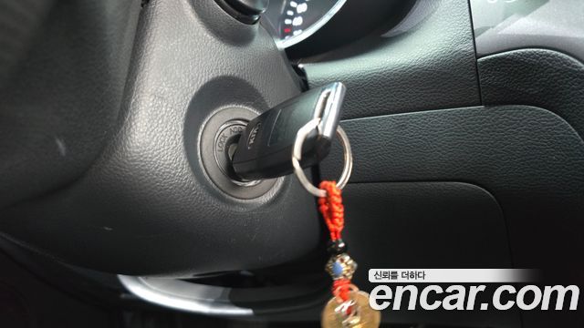 Kia K3 2017 — photo 23