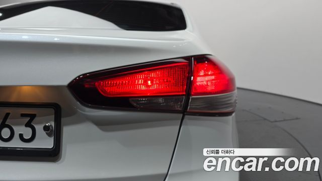 Kia K3 2017 — photo 9