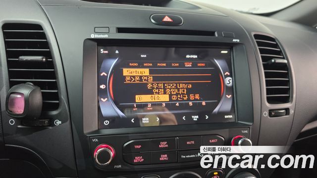 Kia K3 2017 — photo 27