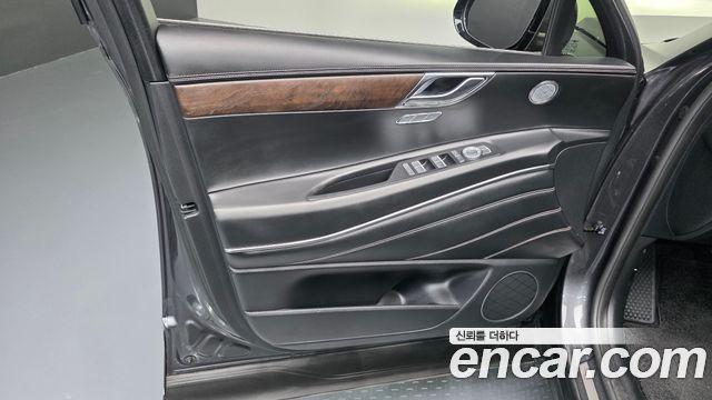 Genesis GV80 2021 — photo 14