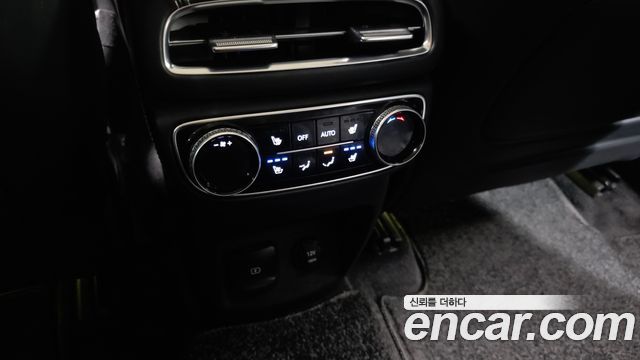 Genesis GV80 2021 — photo 32