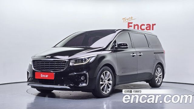 Kia Canival 2020 — photo 1