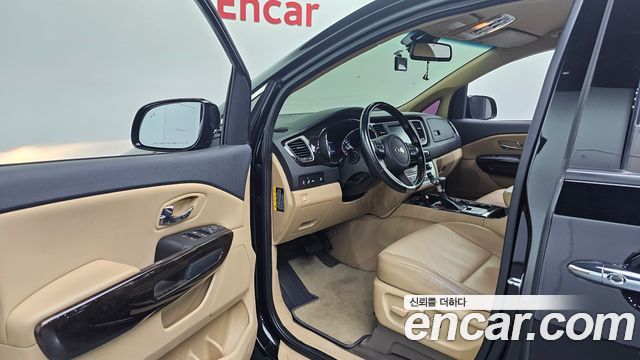 Kia Canival 2020 — photo 10