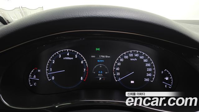 Hyundai Genesis 2012 — photo 8