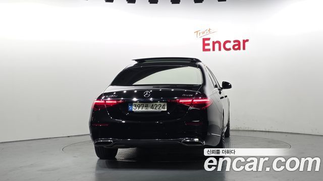 Mercedes-Benz S-Class 2022 — photo 4
