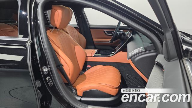 Mercedes-Benz S-Class 2022 — photo 16