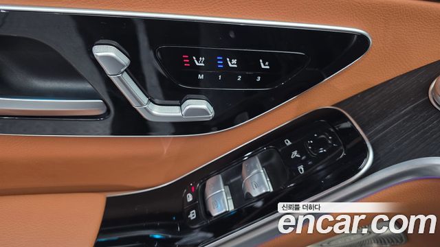 Mercedes-Benz S-Class 2022 — photo 28