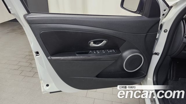 Renault Korea SM3 2016 — photo 14
