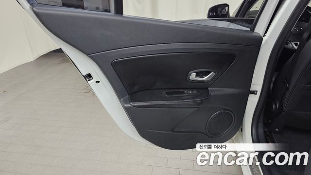 Renault Korea SM3 2016 — photo 15