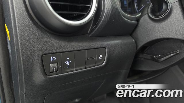 Hyundai Kona 2018 — photo 18