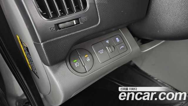 Hyundai Starex 2019 — photo 23