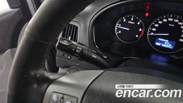 Hyundai Starex 2019 — photo 29