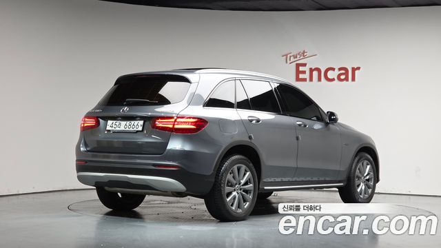 Mercedes-Benz GLC-Class 2019 — photo 2