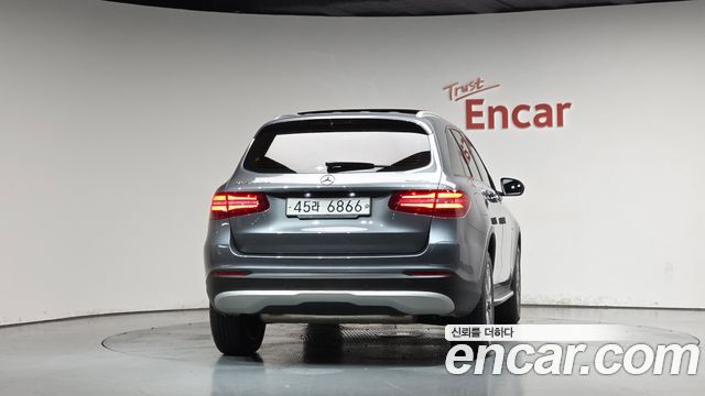 Mercedes-Benz GLC-Class 2019 — photo 4