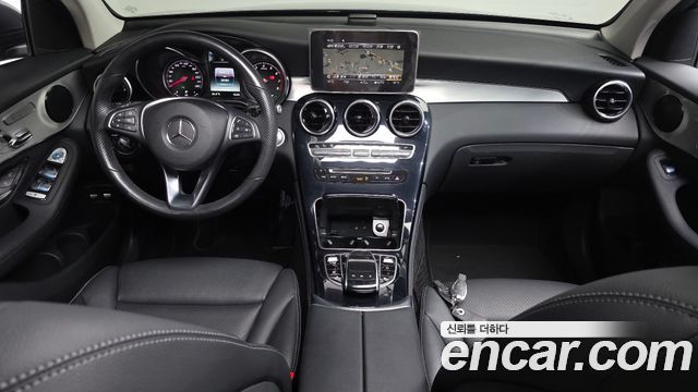 Mercedes-Benz GLC-Class 2019 — photo 10