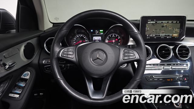 Mercedes-Benz GLC-Class 2019 — photo 19