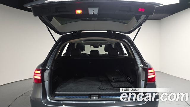 Mercedes-Benz GLC-Class 2019 — photo 26