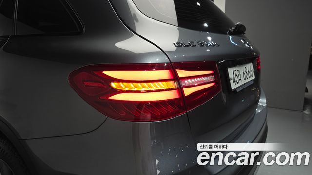 Mercedes-Benz GLC-Class 2019 — photo 9