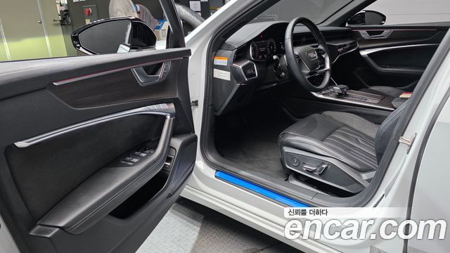 Audi A6 2023 — photo 13
