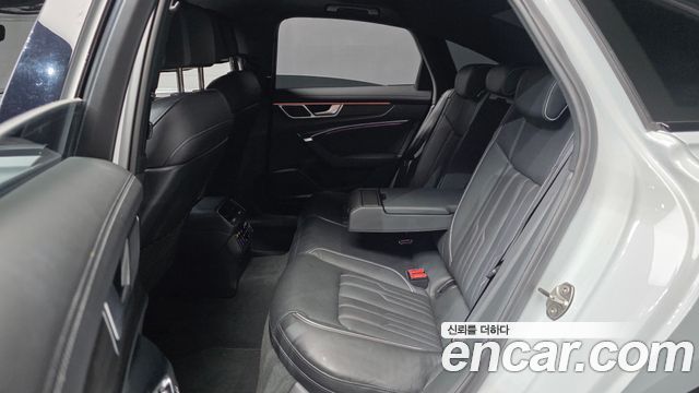 Audi A6 2023 — photo 18