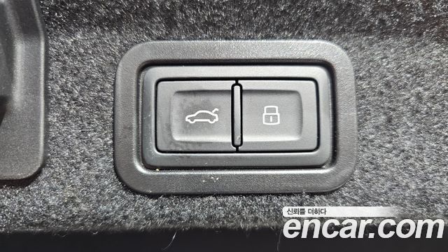 Audi A6 2023 — photo 31