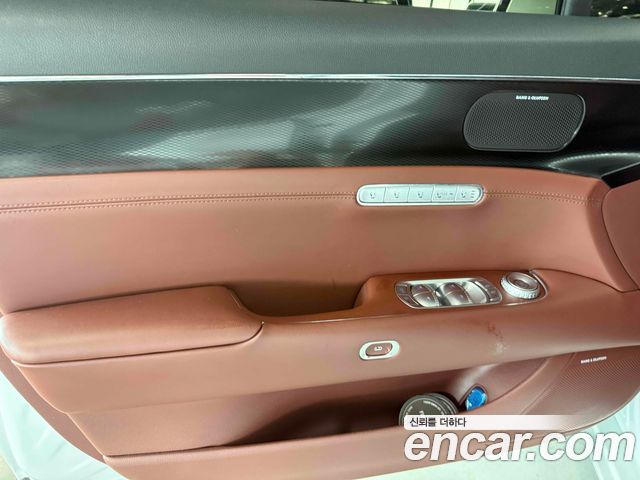 Genesis G90 2022 — photo 14
