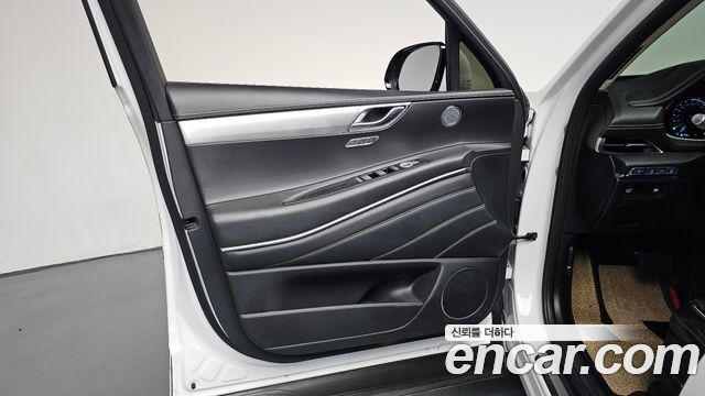 Genesis GV80 2020 — photo 14