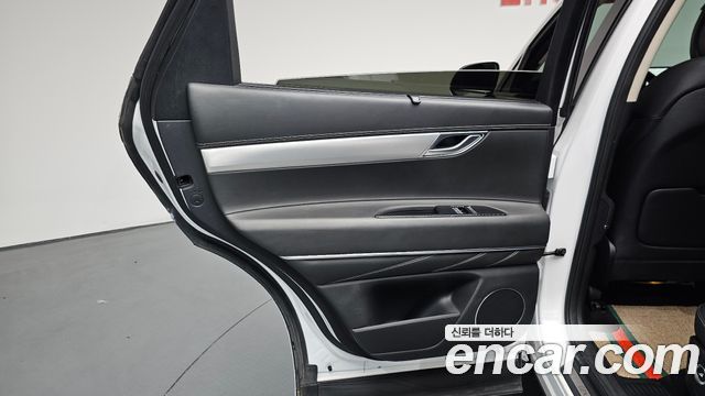 Genesis GV80 2020 — photo 15