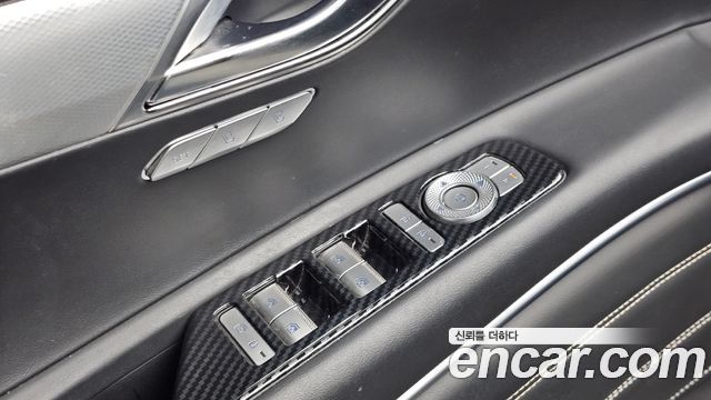 Genesis GV80 2020 — photo 29