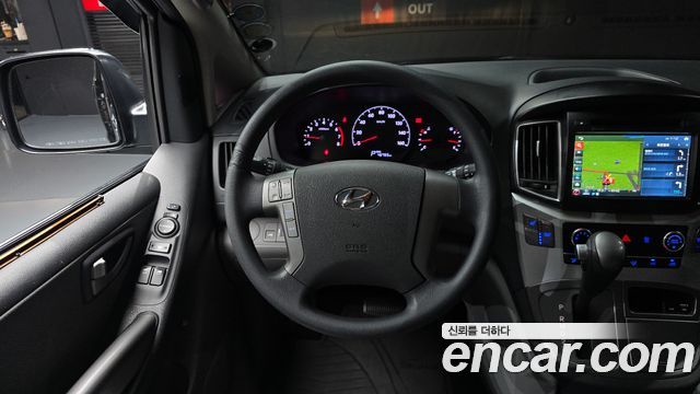 Hyundai Starex 2019 — photo 13