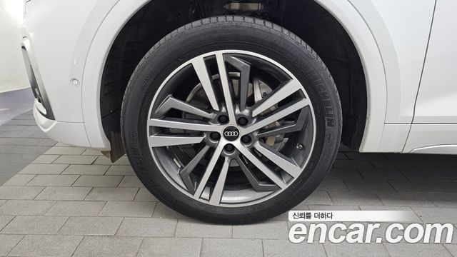 Audi Q5 2022 — photo 5