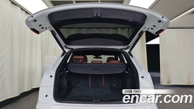 Audi Q5 2022 — photo 26