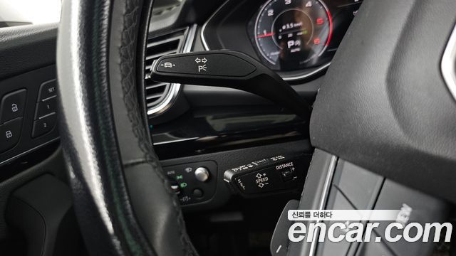 Audi Q5 2022 — photo 32