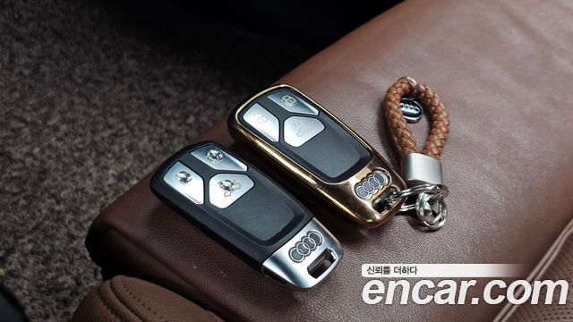 Audi Q5 2022 — photo 35
