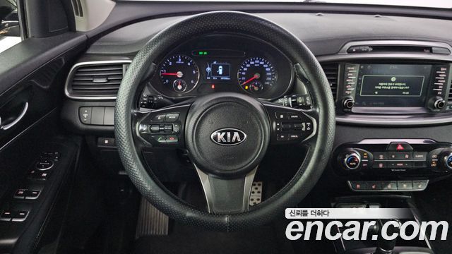 Kia Sorento 2015 — photo 17