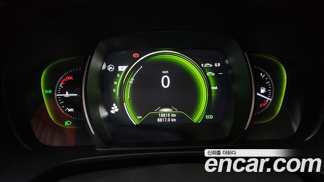 Renault Korea QM6 2021 — photo 11