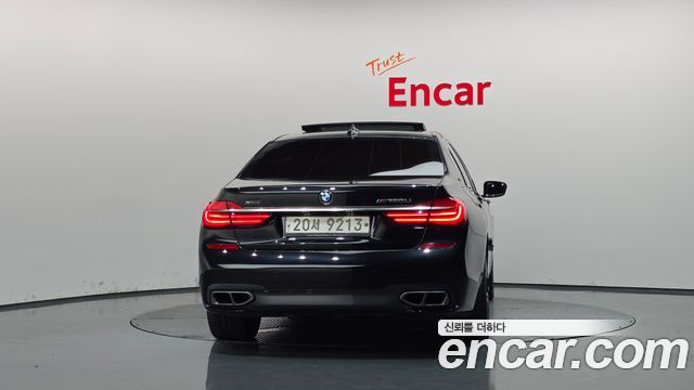 BMW 7-Series 2017 — photo 4