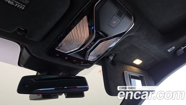 BMW 7-Series 2017 — photo 22