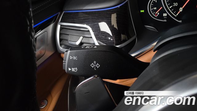 BMW 7-Series 2017 — photo 40