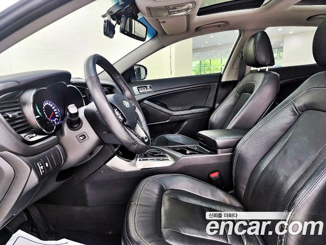 Kia K5 2012 — photo 8
