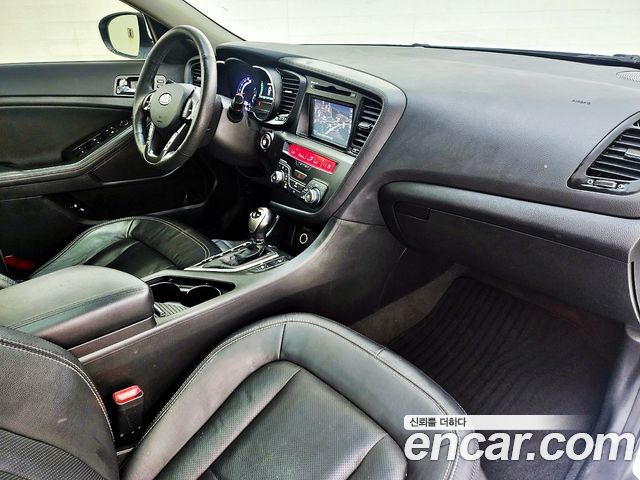 Kia K5 2012 — photo 11
