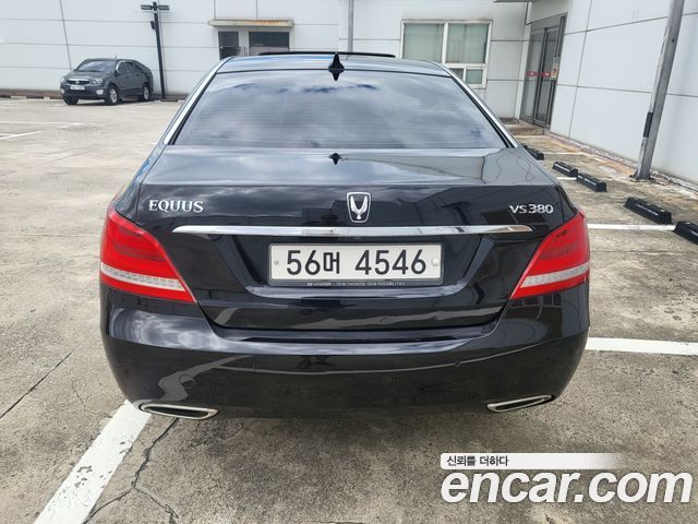 Hyundai Equus 2010 — photo 5