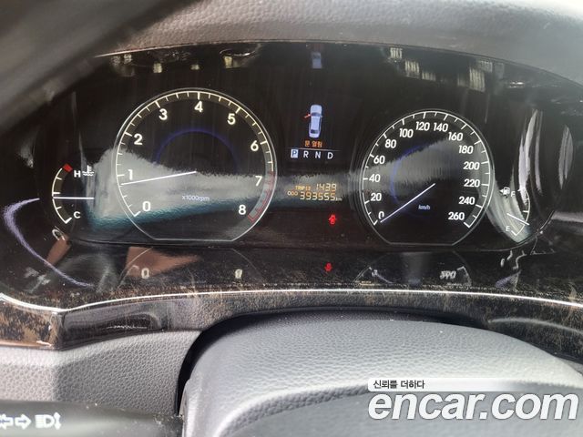 Hyundai Equus 2010 — photo 11