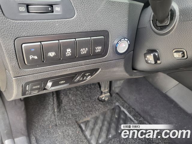 Hyundai Equus 2010 — photo 15