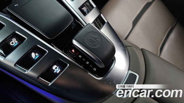 Mercedes-Benz AMG GT 2021 — photo 12