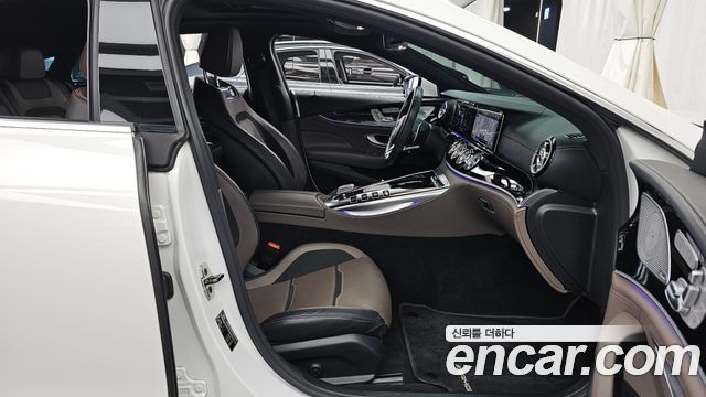 Mercedes-Benz AMG GT 2021 — photo 17
