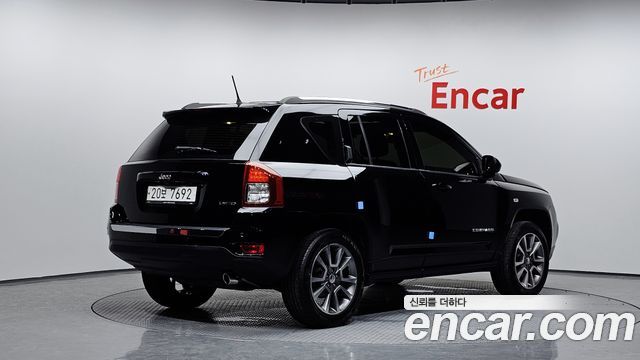 Jeep Compass 2015 — photo 2