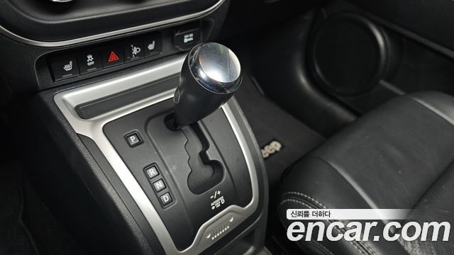 Jeep Compass 2015 — photo 9